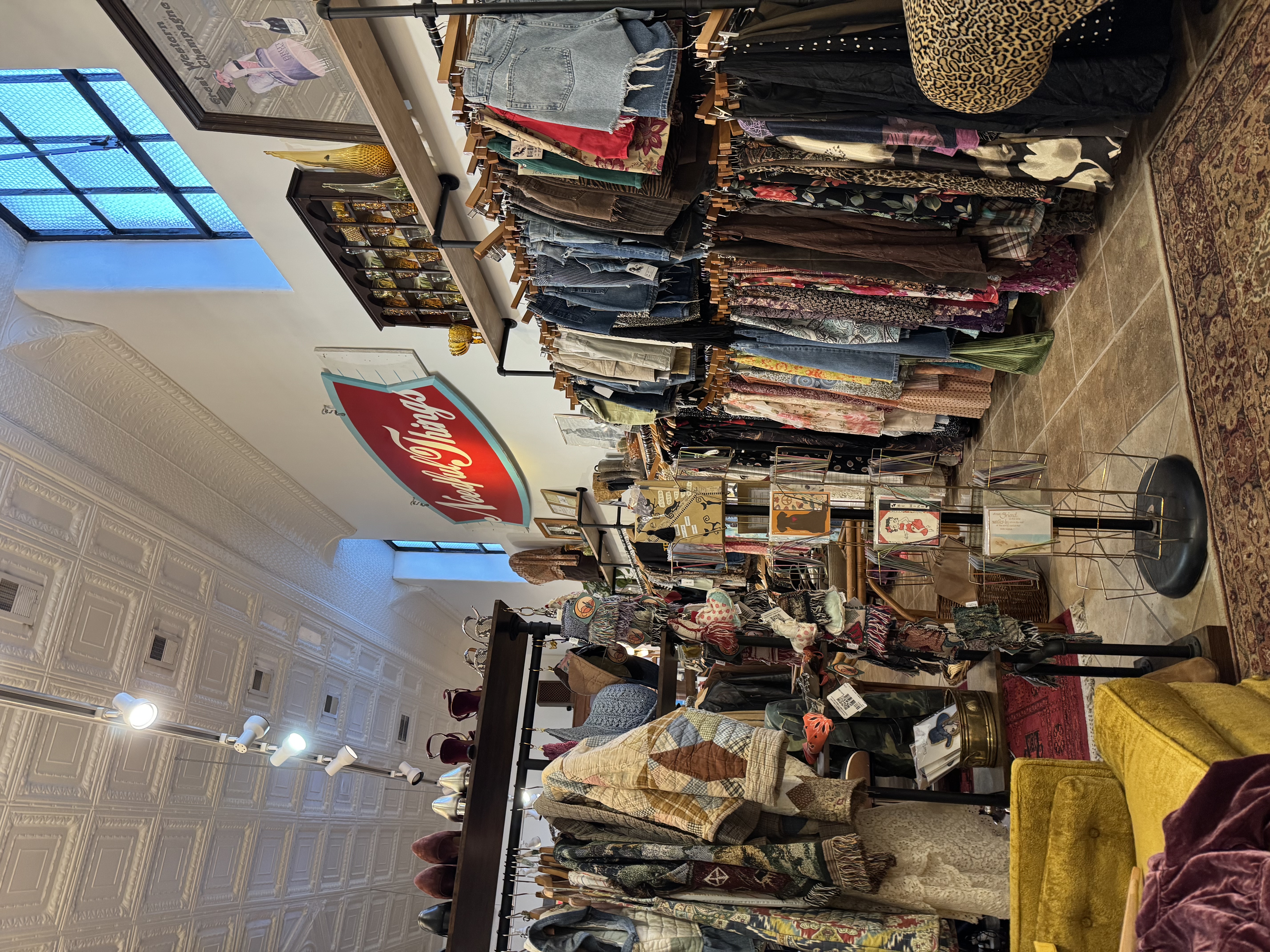 Vintage store on state street, bristol, VA